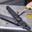 extra-Мультиинструмент LEATHERMAN Surge